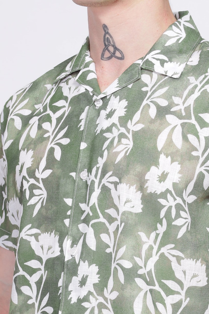 Men’s Green & White Floral Printed Cuban Collar Casual Summer Shirt |  Short-sleeve shirt